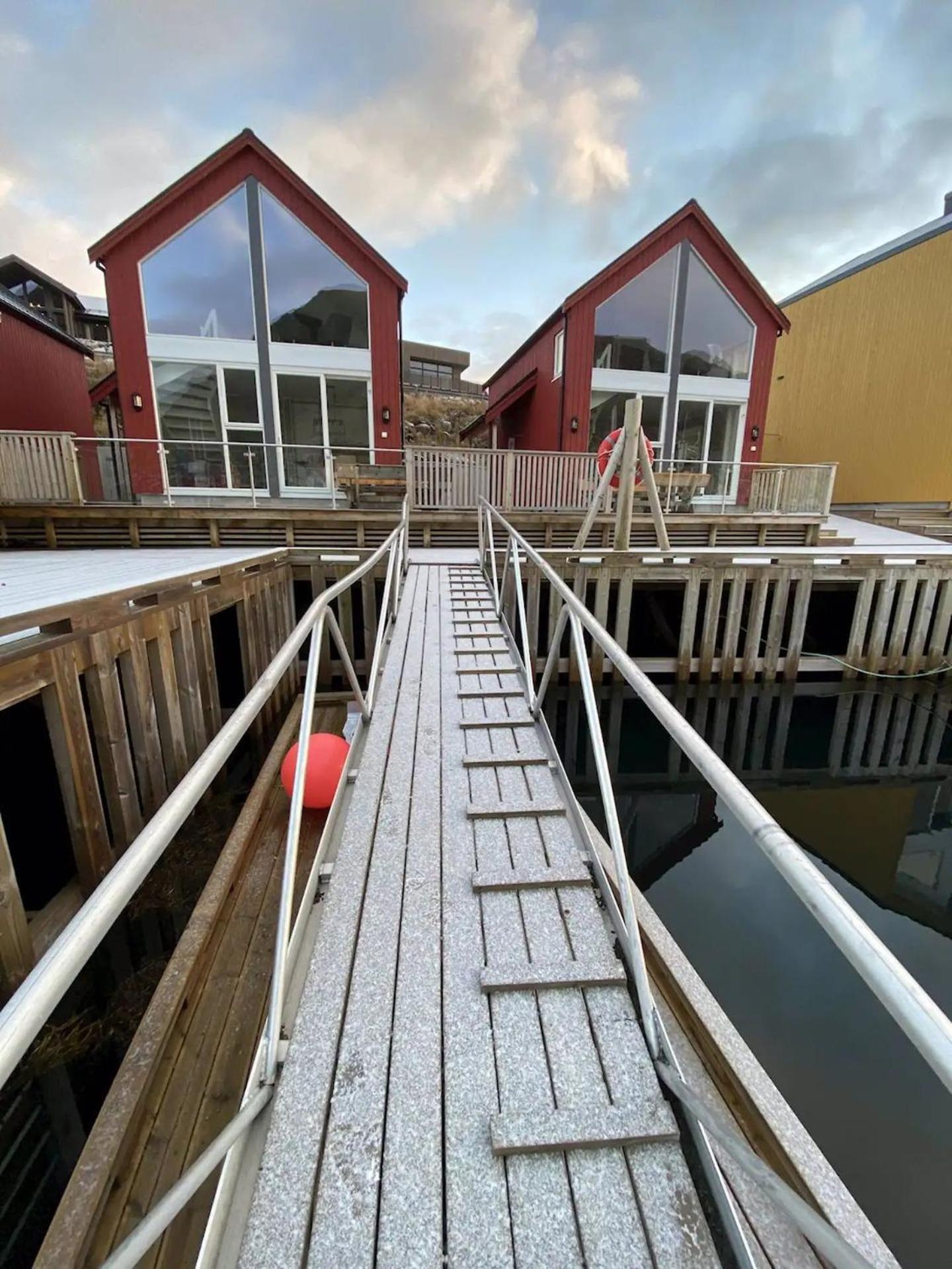 Spektakulaer Rorbu I Autentiske Omgivelser Ballstad Exteriör bild